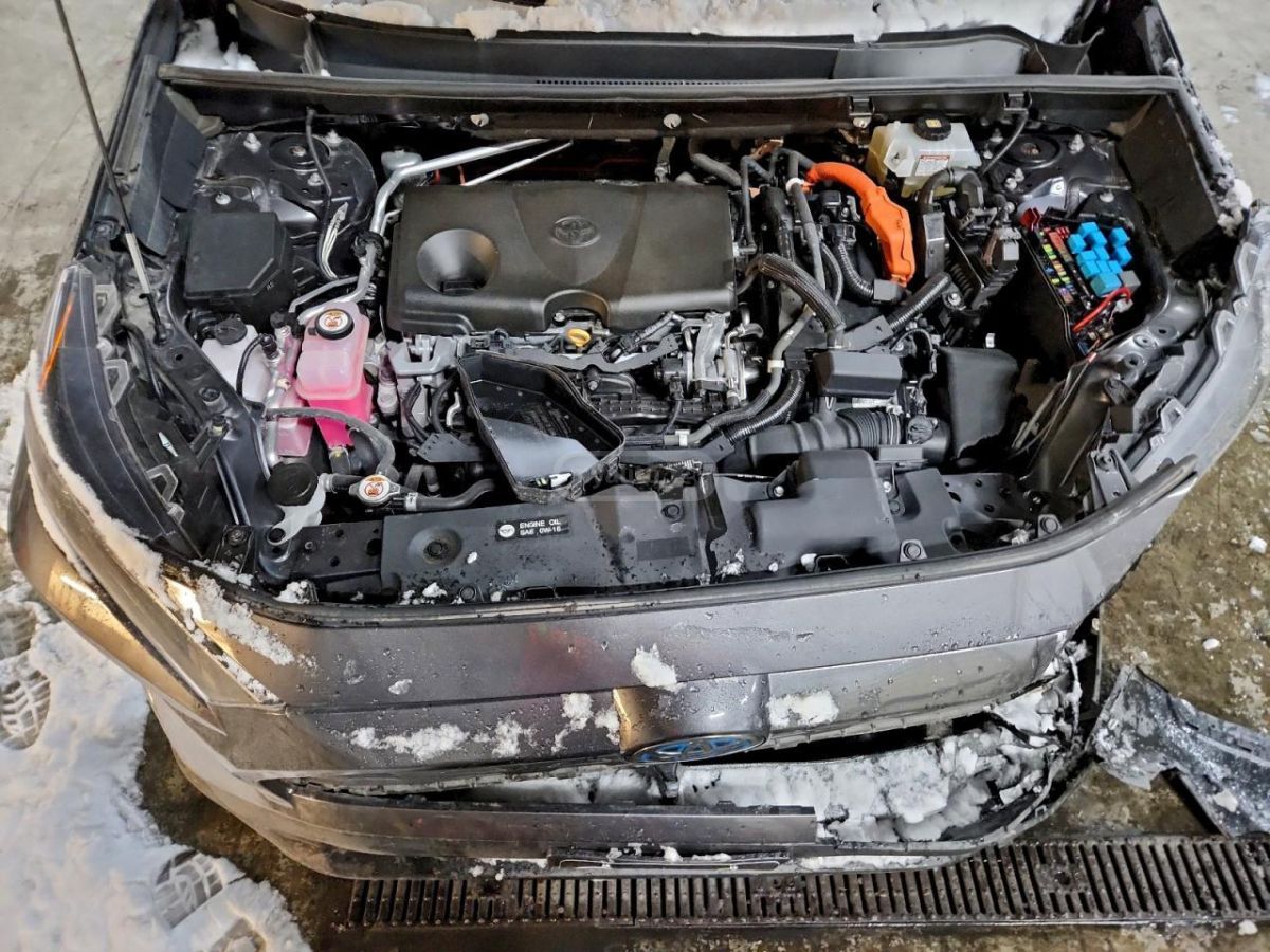 Toyota RAV 4 - фото 7