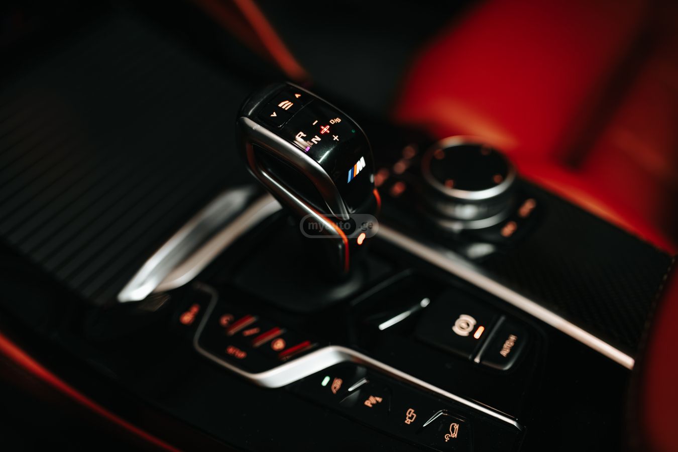 BMW X4 - фото 10