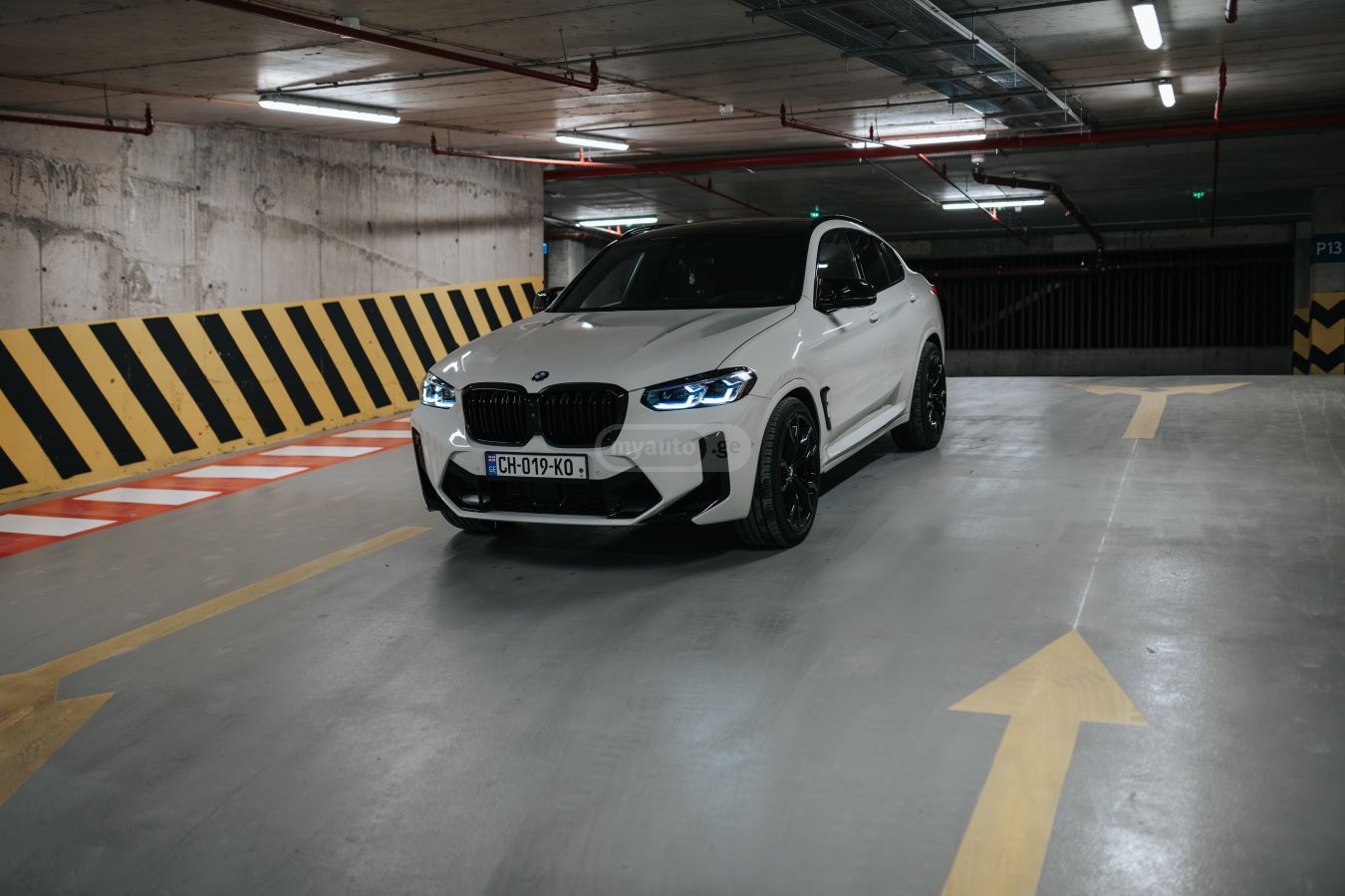 BMW X4 - фото 13