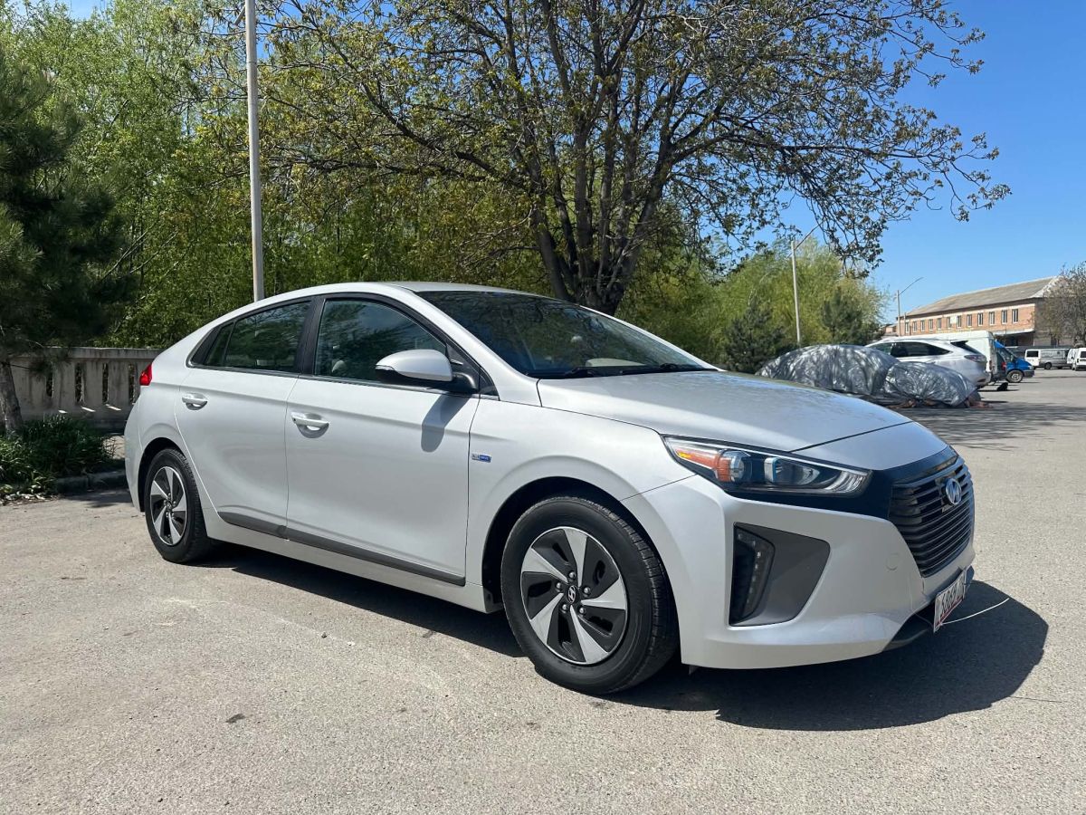 Hyundai Ioniq - фото 5