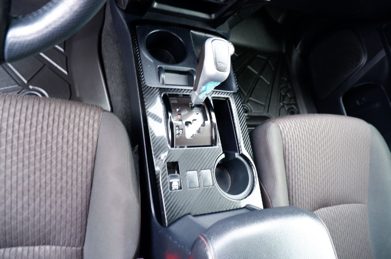 Toyota 4Runner - фото 12