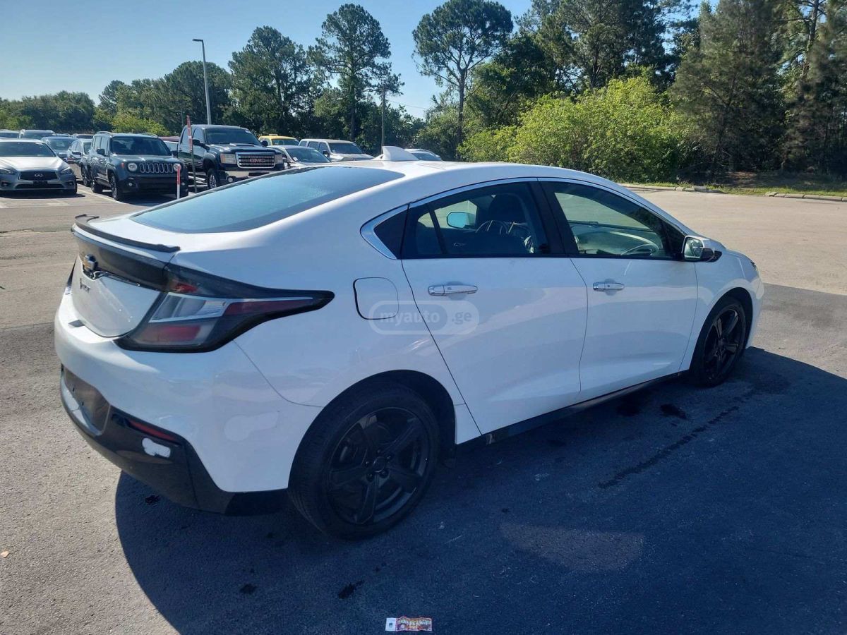 Chevrolet Volt - фото 12