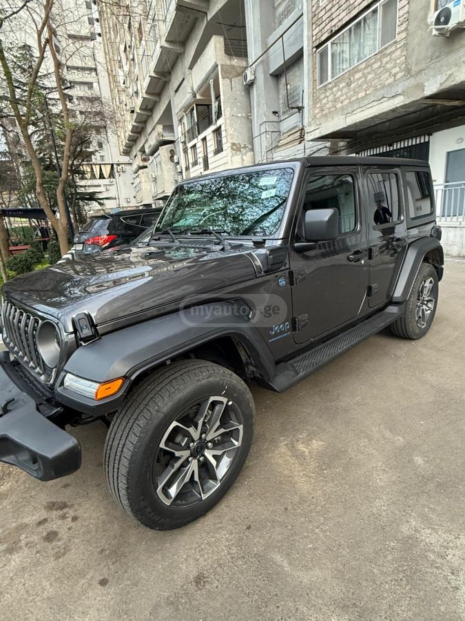 Jeep Wrangler - фото 6