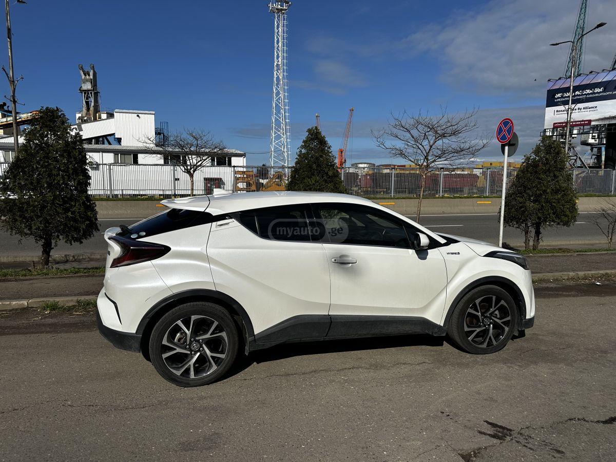 Toyota CHR - фото 3