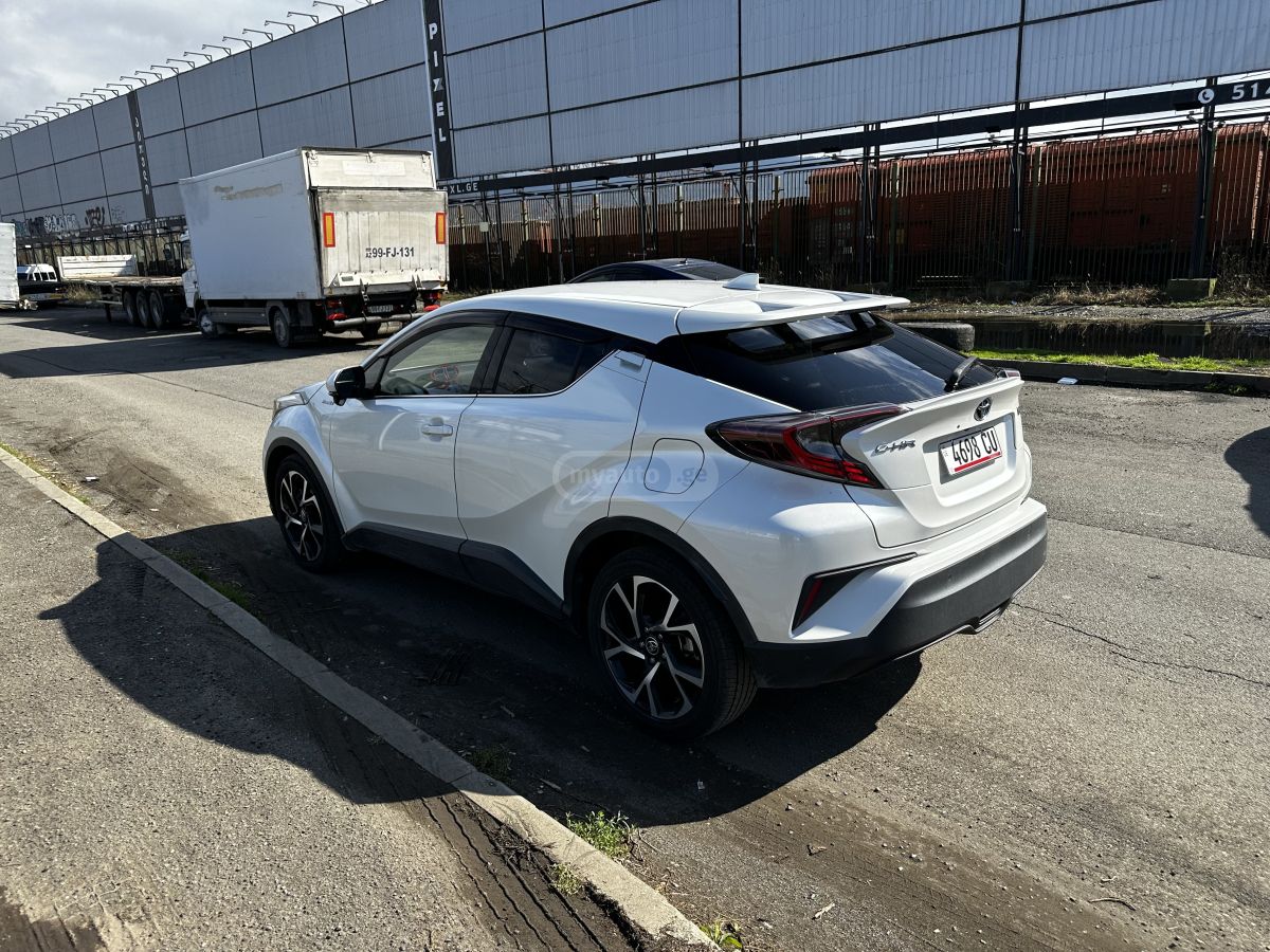 Toyota CHR - фото 5