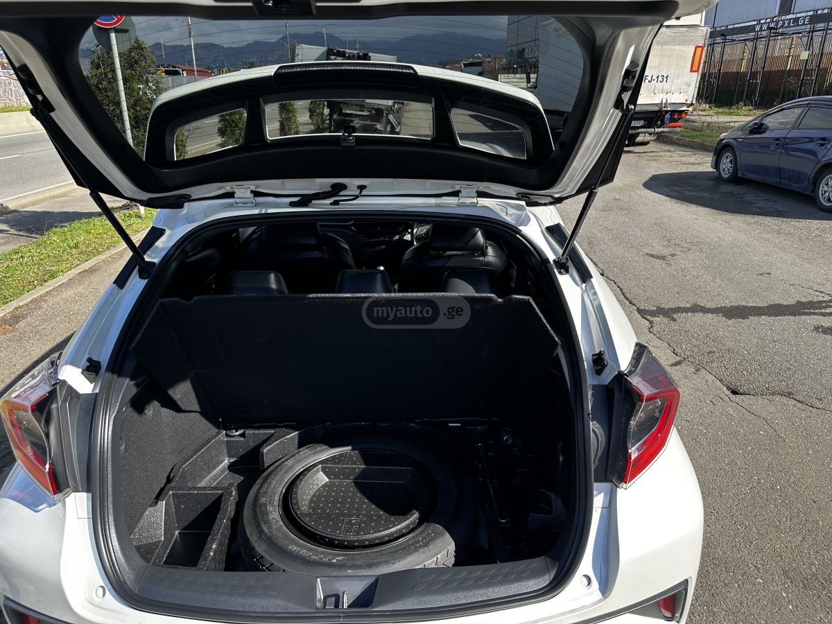 Toyota CHR - фото 8