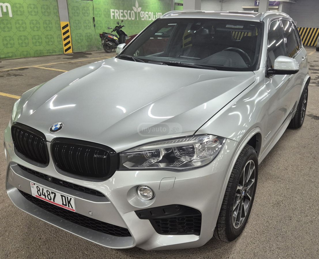 BMW X5 - фото 11
