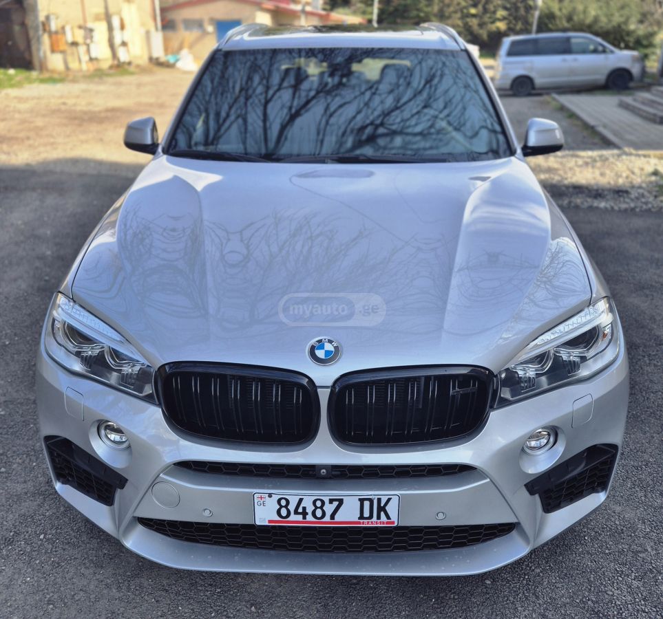 BMW X5 - фото 2