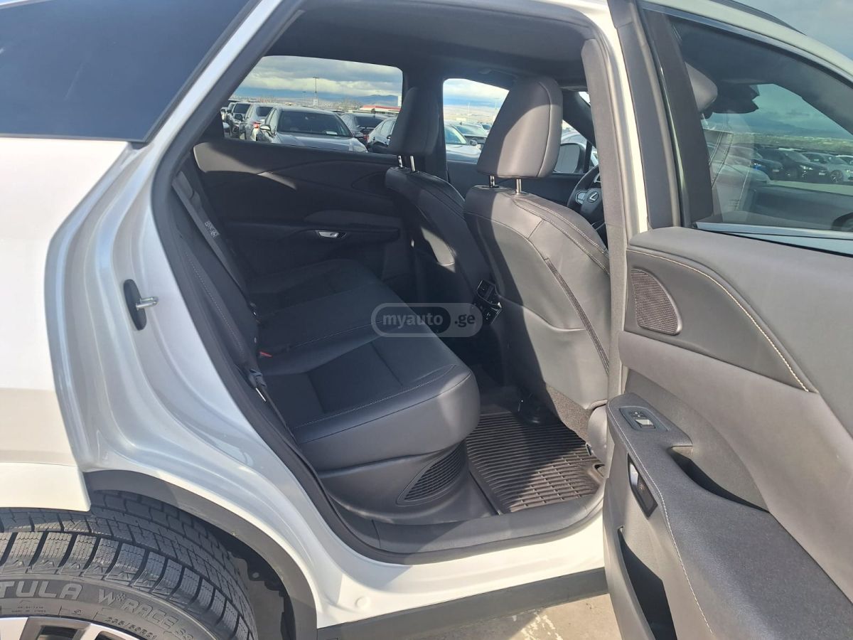 Lexus RX 350 - фото 11