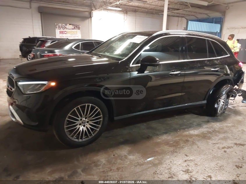 Mercedes-Benz GLC 300 2025 — миниатюра 13