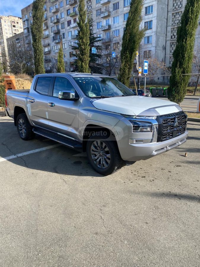 Mitsubishi L 200 - фото 1