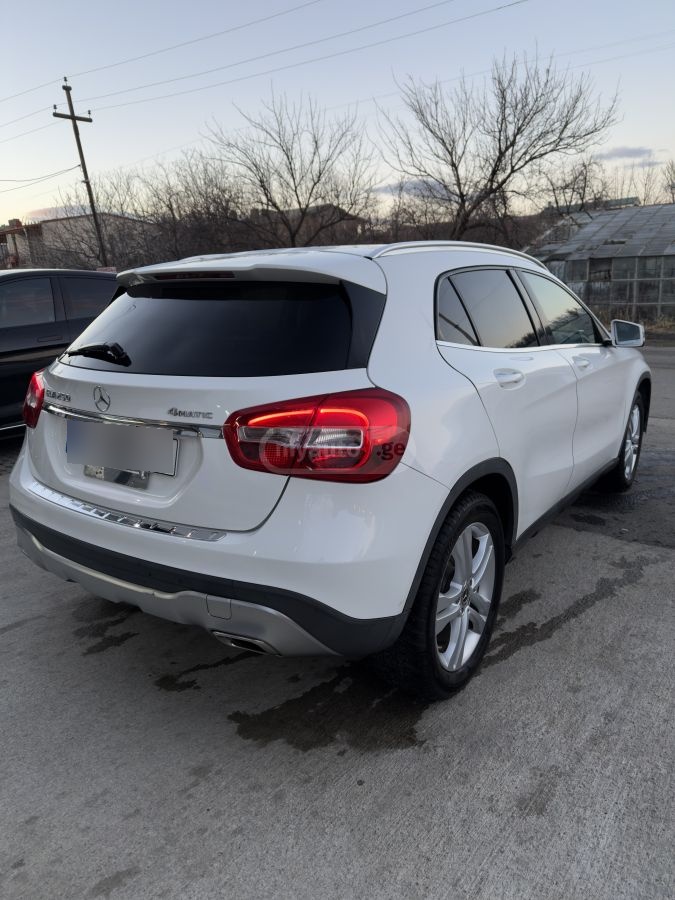 Mercedes-Benz GLA 250 - фото 2