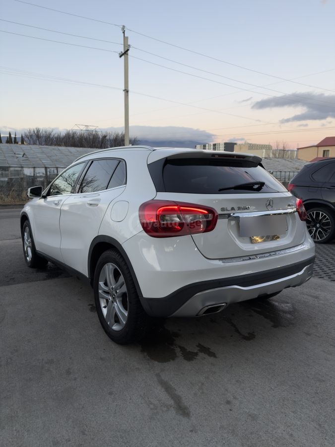 Mercedes-Benz GLA 250 - фото 3