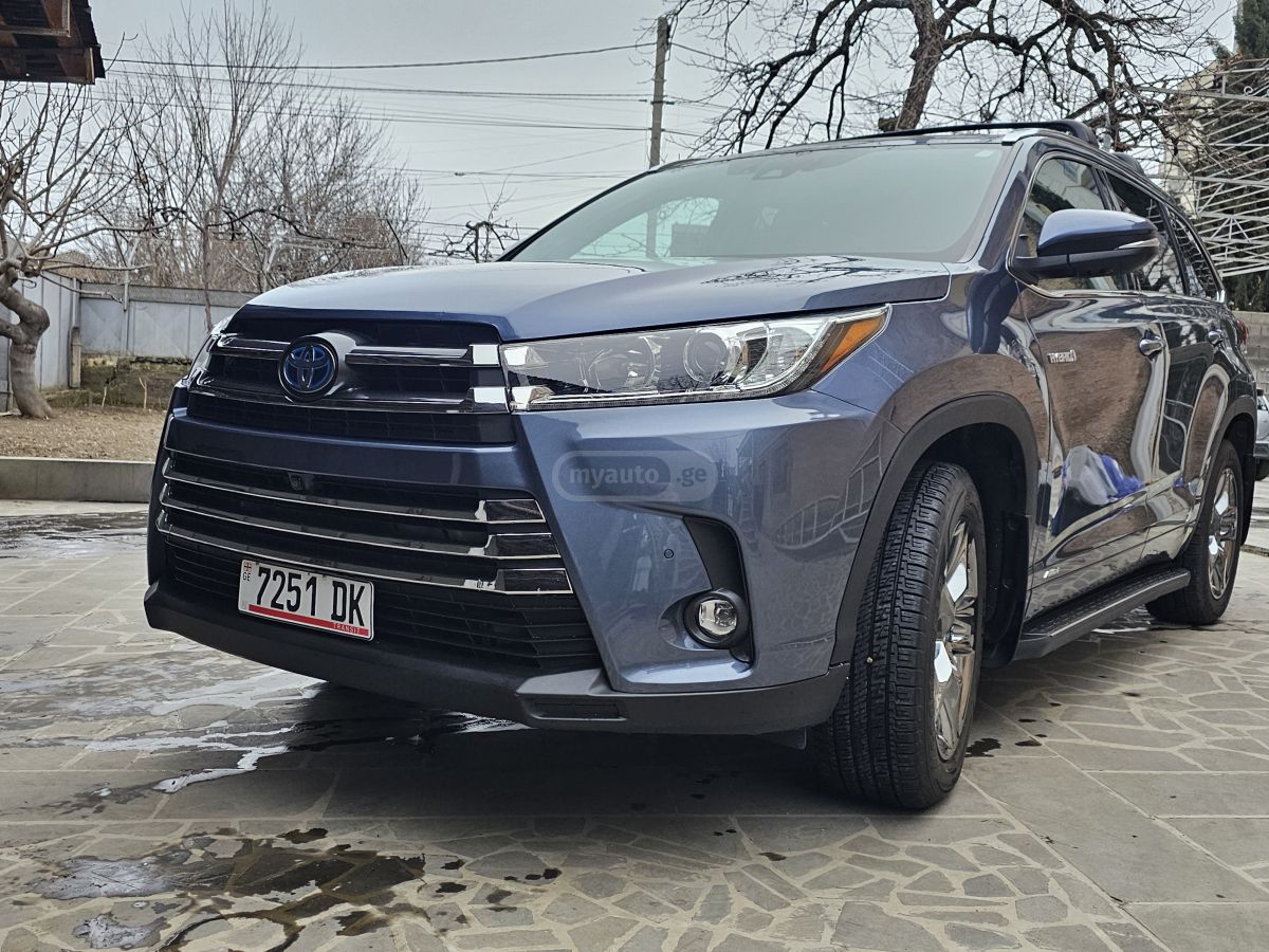 Toyota Highlander - фото 12