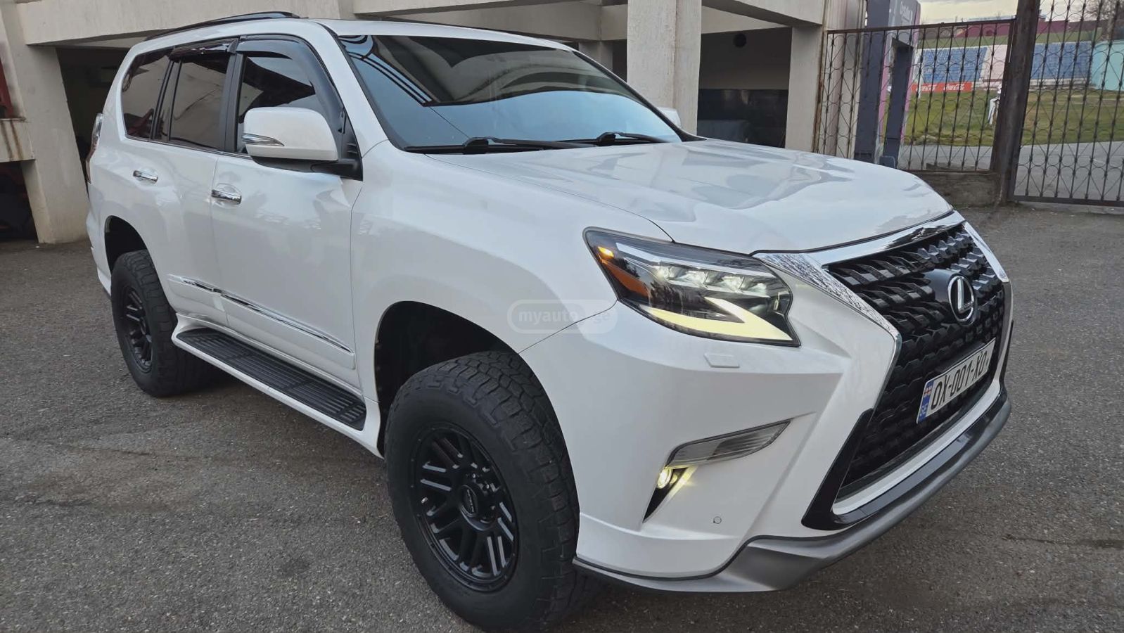 Lexus GX 460 - фото 1