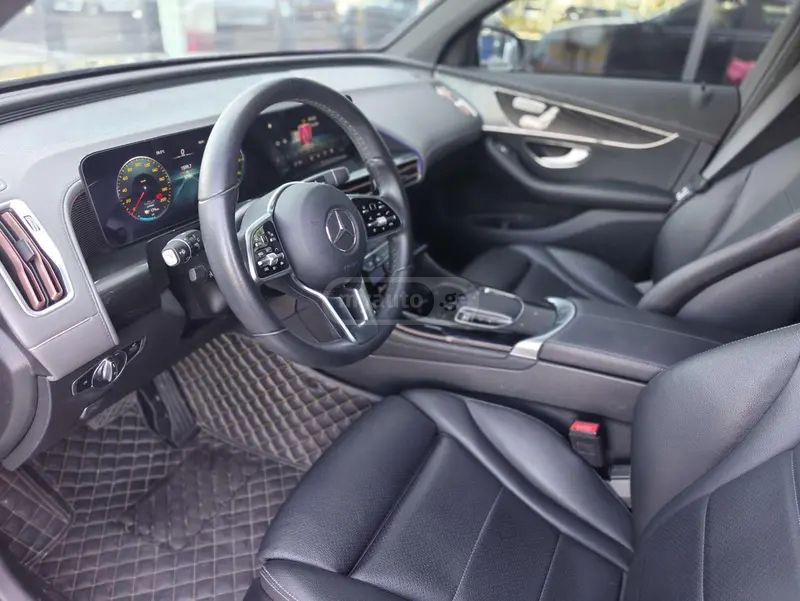 Mercedes-Benz EQC 2021 — миниатюра 10