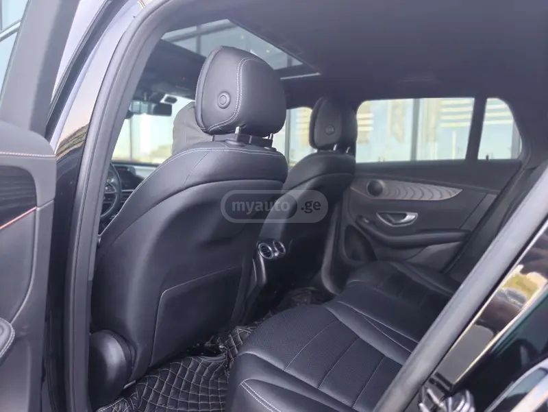 Mercedes-Benz EQC 2021 — миниатюра 11