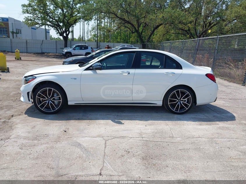 Mercedes-Benz C 43 AMG 2021 — миниатюра 10