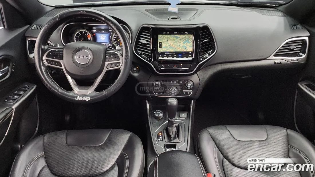 Jeep Cherokee - фото 7