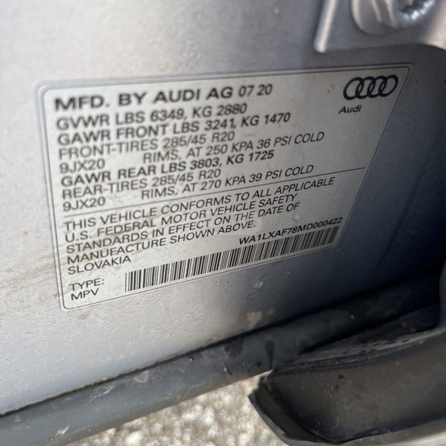 Audi Q7 - фото 13