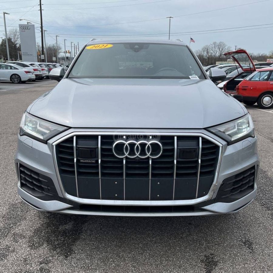 Audi Q7 - фото 4