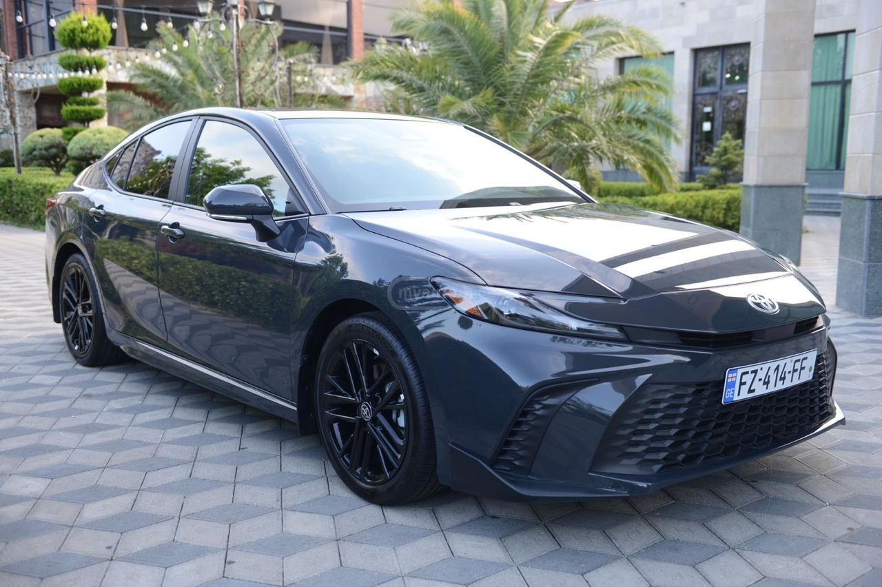 Toyota Camry - фото 9