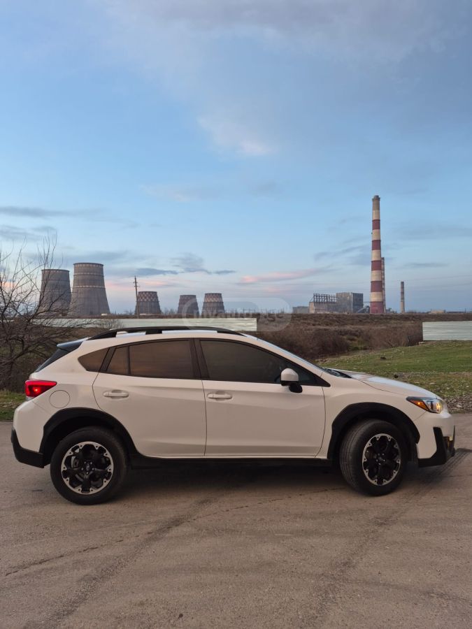 Subaru Premium 4dr All-Wheel Drive CV — миниатюра 4