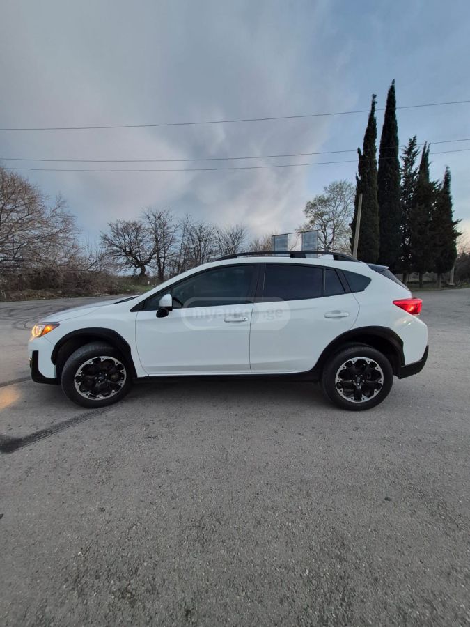 Subaru Premium 4dr All-Wheel Drive CV — миниатюра 8