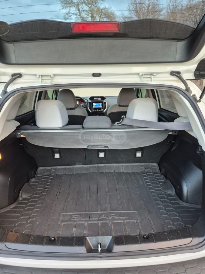 Subaru Premium 4dr All-Wheel Drive CV — миниатюра 9