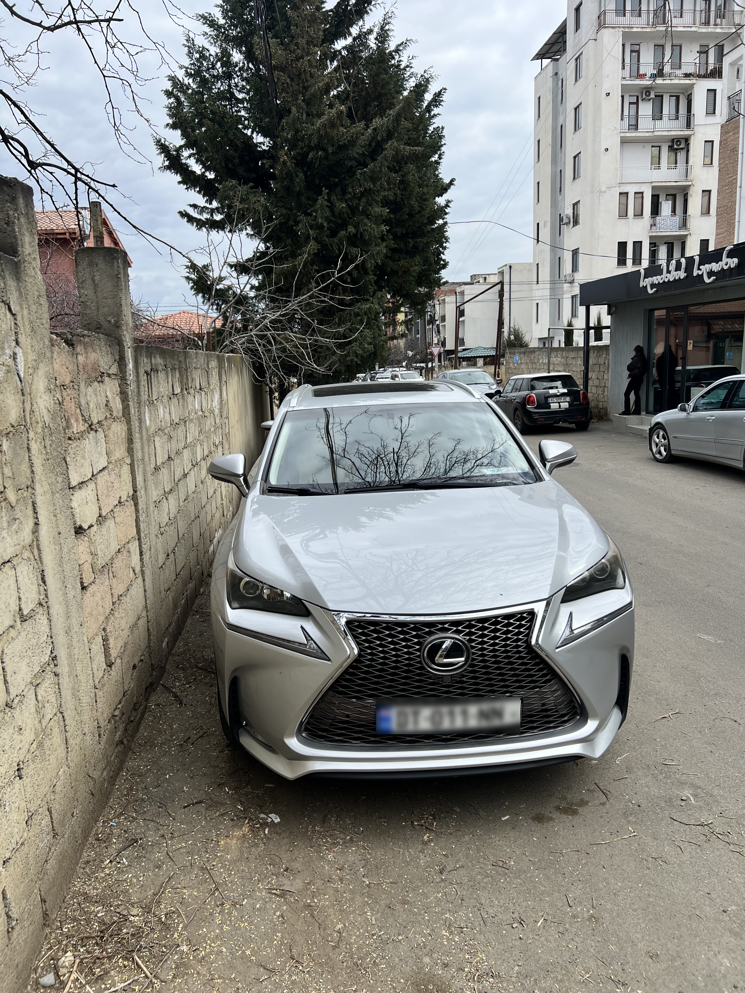 Lexus NX 200 - фото 1