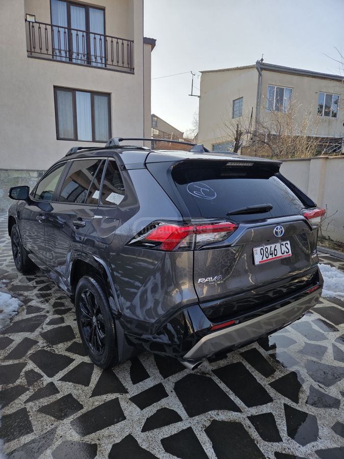 Toyota SE 4dr All-Wheel Drive CVT — миниатюра 6