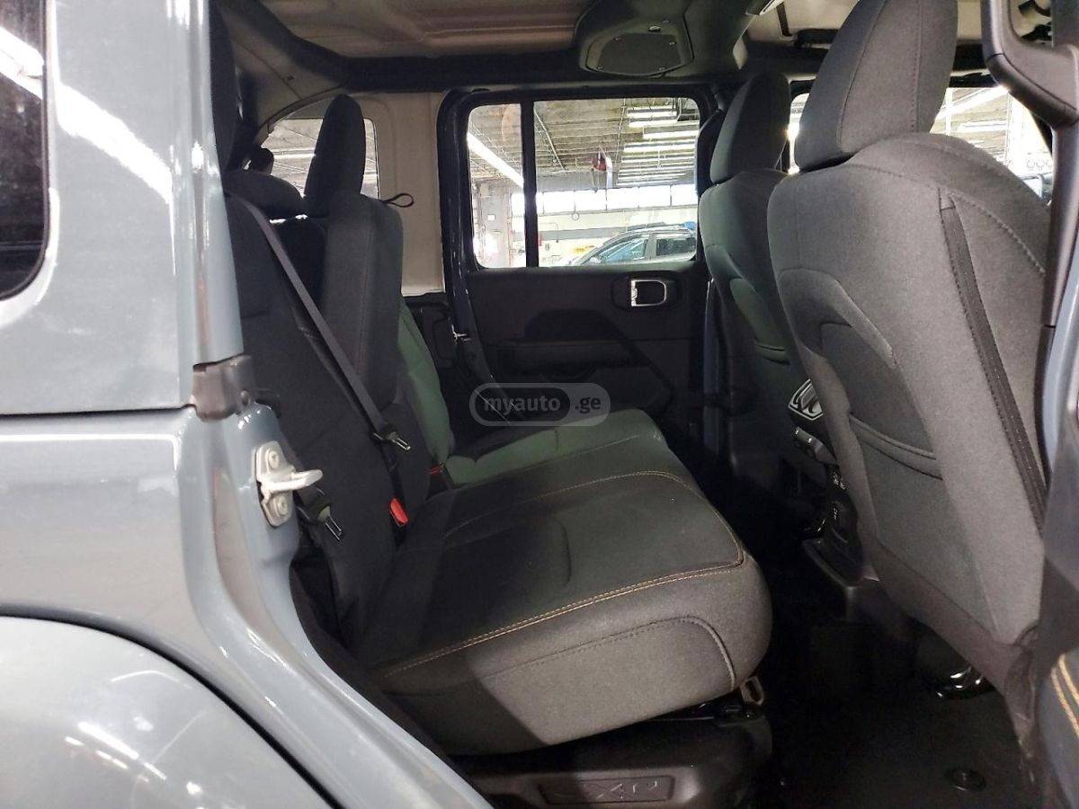 Jeep Wrangler 2025 — миниатюра 9