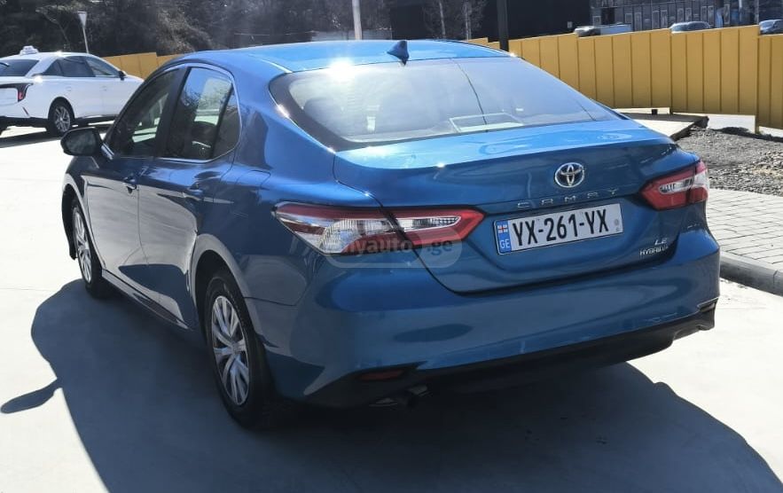 Toyota Camry - фото 4