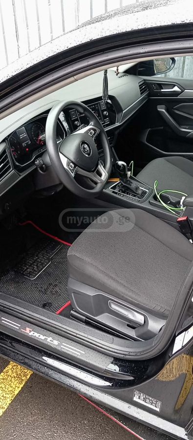 Volkswagen Jetta - фото 5