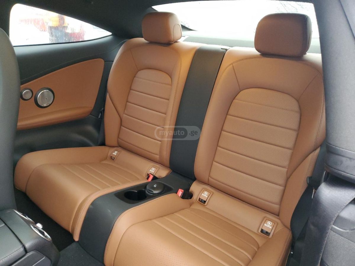 Mercedes-Benz C 30 AMG 2023 — миниатюра 10