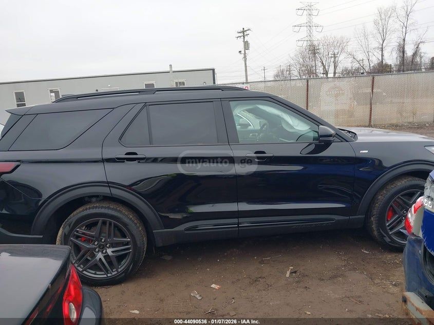 Ford Explorer 2025 — миниатюра 13