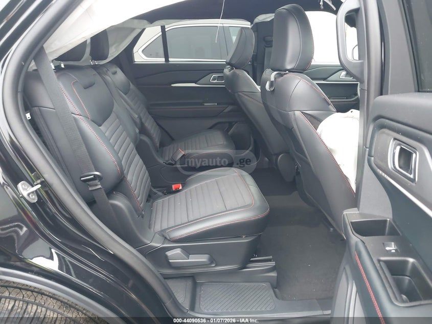 Ford Explorer 2025 — миниатюра 8