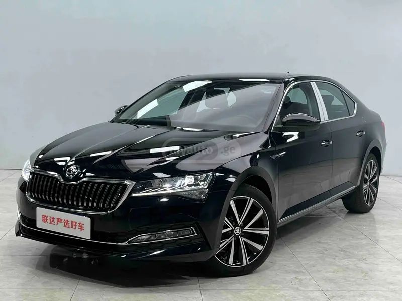 Skoda Superb 2024 — миниатюра 1