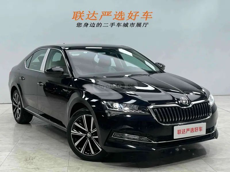 Skoda Superb 2024 — миниатюра 3