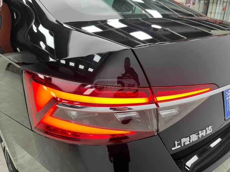 Skoda Superb 2024 — миниатюра 8