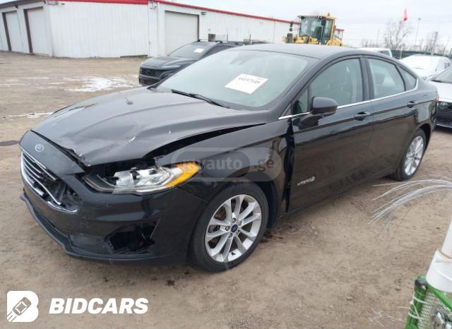 Ford Fusion - фото 8