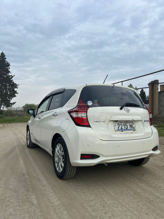Nissan Note - фото 2