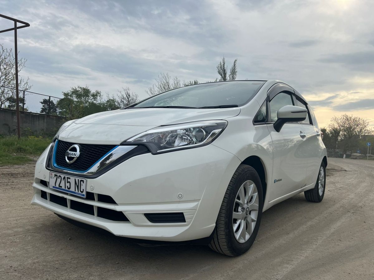 Nissan Note - фото 3