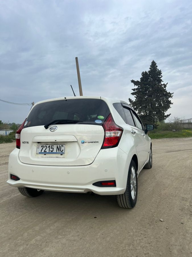 Nissan Note - фото 4