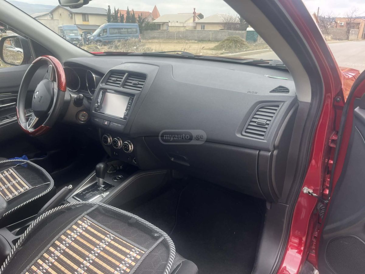 Mitsubishi  — миниатюра 10