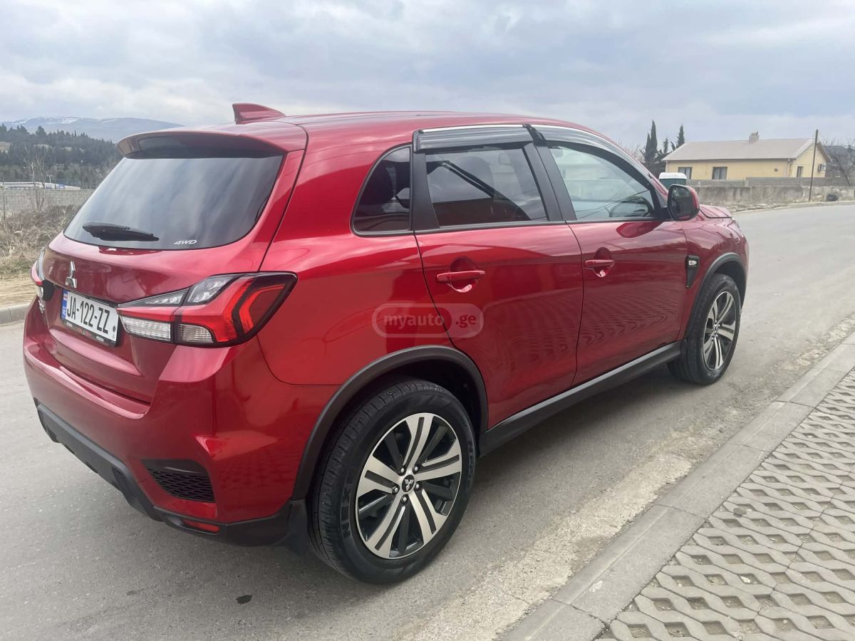 Mitsubishi  — миниатюра 3