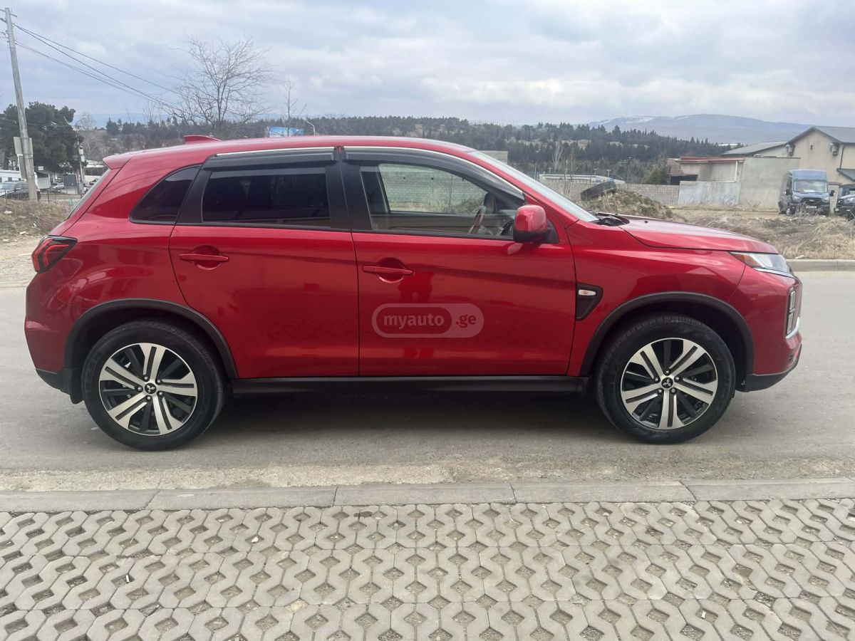 Mitsubishi  — миниатюра 6