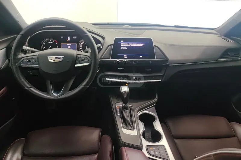 Cadillac CT4 2022 — миниатюра 8