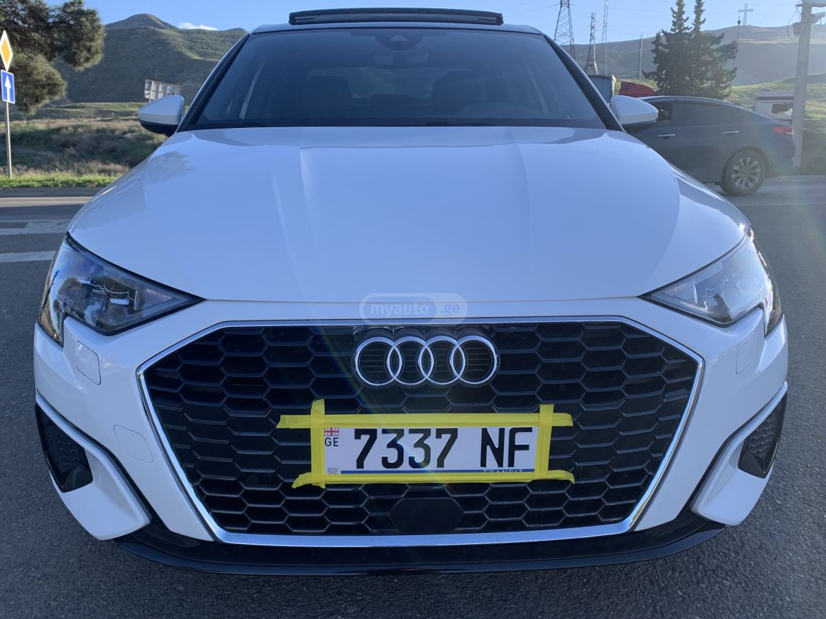 Audi A3 - фото 1