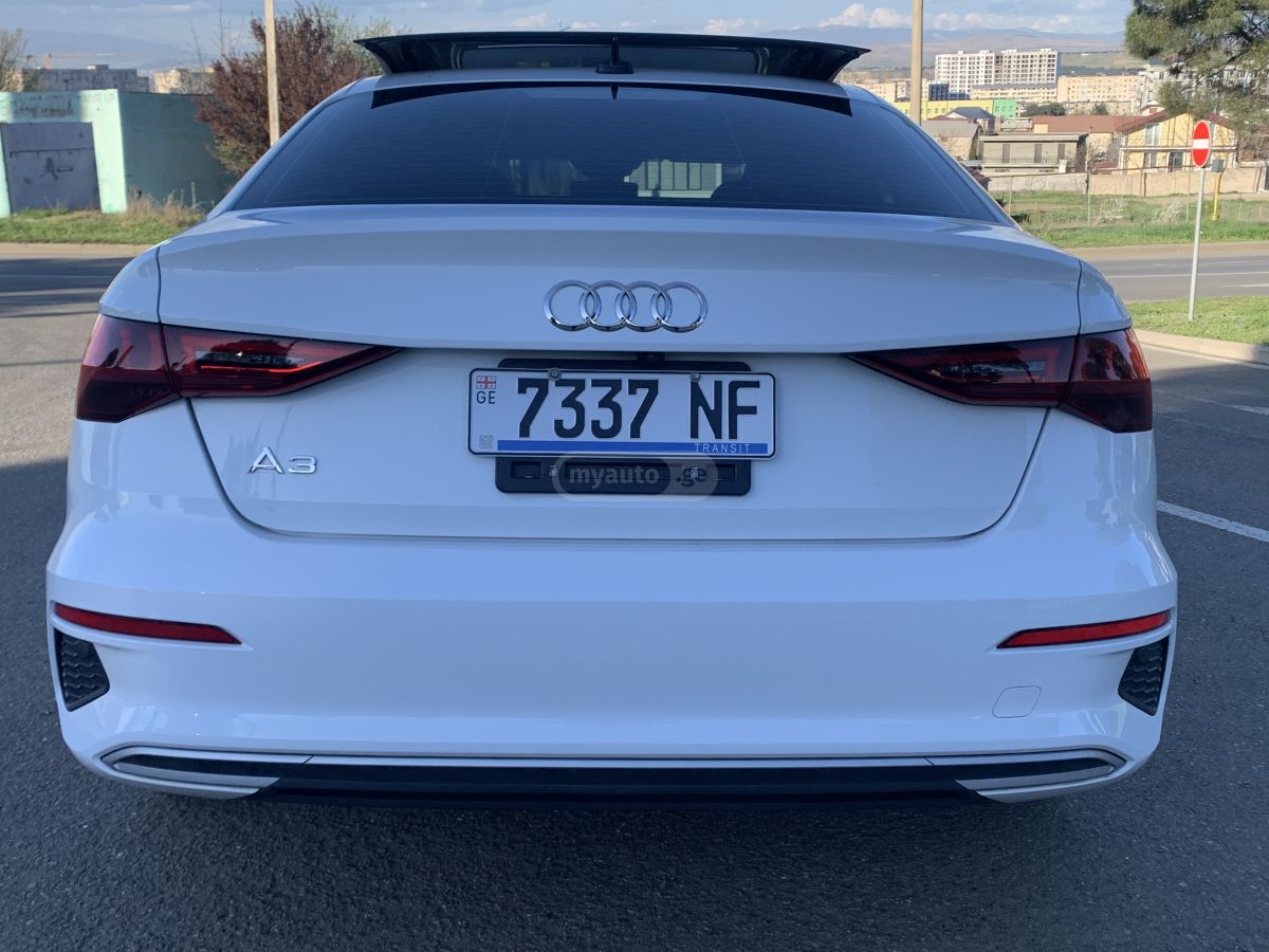 Audi A3 - фото 7